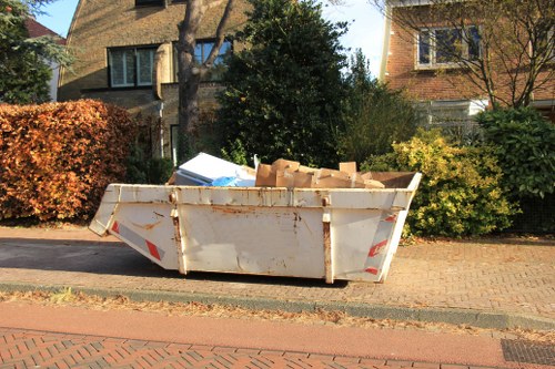Seasonal garden maintenance in Wood Green